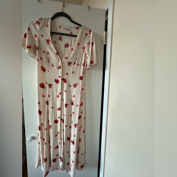 Reformation Dresses & Skirts - Reformation floral dress